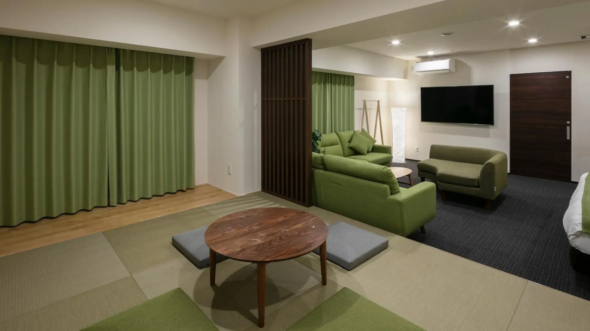 Randor Hotel Sapporo Suites 5*,  Japon