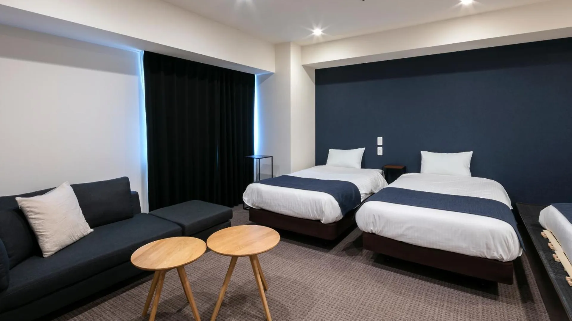 Randor Hotel Sapporo Suites 5*,  Japon