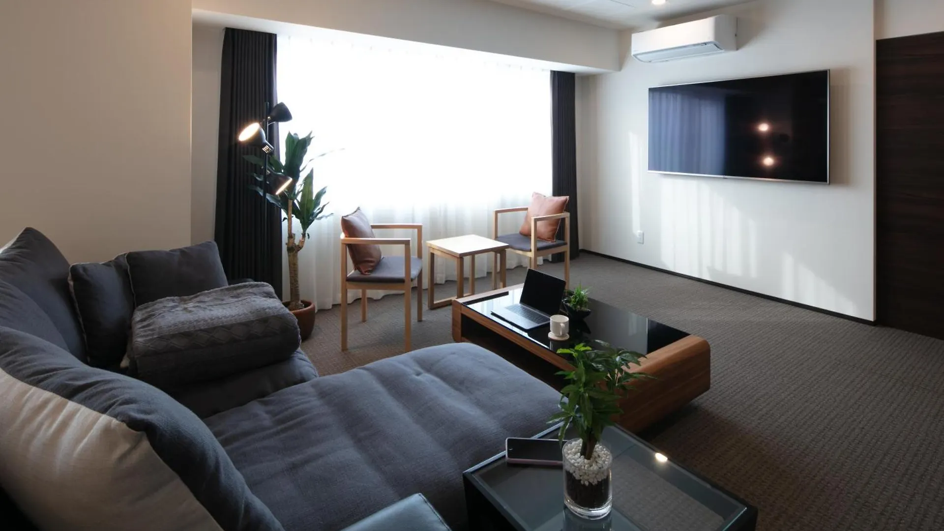 Randor Hotel Sapporo Suites 5*,